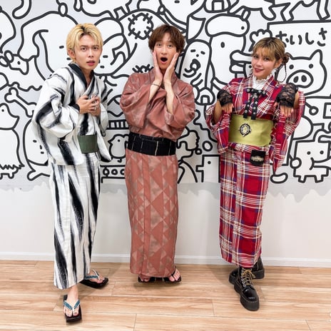 【#40】キスマイ宮田のニコ生やったってit’s Alright!【 #宮田ニキ生 】・番組レポート
キスマイ宮田俊哉が浴衣姿で挑む真夏のホラー朗読劇
迫真の演技で背筋の凍る朗読に「怖すぎる」とコメント殺到
～次回放送は宮田俊哉のバースデー！北海道からの特別配信が決定～