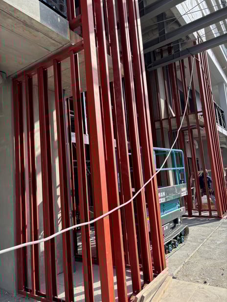 名古屋市　パネル下地鉄骨工事