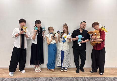 【【#39】キスマイ宮田のニコ生やったってit’s Alright!【#宮田ニキ生】番組レポート】
宮田俊哉とゲストVS視聴者で
チーム戦略ゲーム『ポケモンユナイト』を白熱プレイ！
～“深夜2時に練習してきた”宮田が大活躍〜