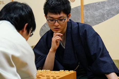 「第4期叡王戦」七番勝負 閉幕
永瀬拓矢 新「叡王」誕生
~4連勝で初タイトル獲得~