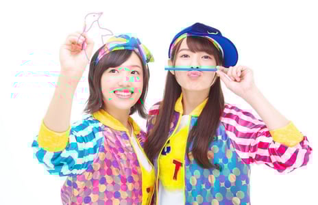 ニコ生レギュラー番組「どうぶつ図鑑」 から生まれたユニット・ちく☆たむ
番組企画発『どうぶつ！よーいドン！』でメジャーデビュー決定