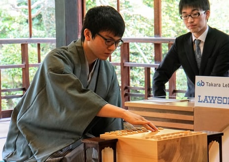 「第4期叡王戦」七番勝負第3局 結果
永瀬拓矢七段が3連勝、初タイトルに王手
第4局は5/11(土)、広島県・老舗旅館岩惣でタイトル戦初開催