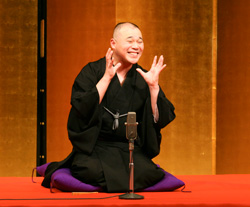 史上初!ネットで落語会
「十一代 桂文治ネット独演会」をニコニコ生放送で中継
~高座の後ろにリアルタイムでコメント表示も~